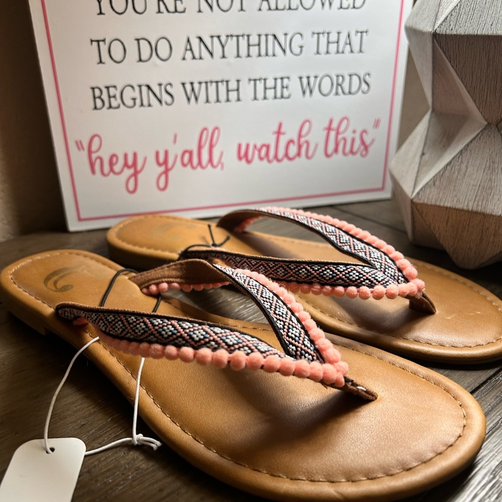 Ladies beeded flip flop shoes. Size 7 1/2. NWT
